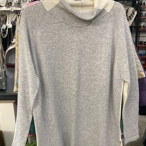 Gray/White  Cashmere Sweater  Italy